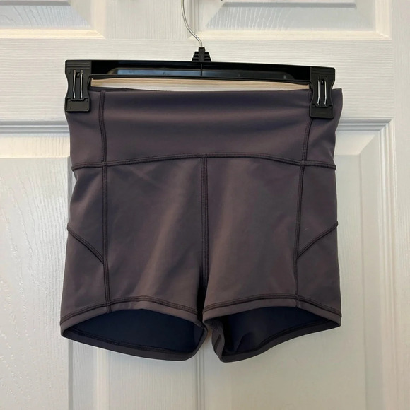 LULULEMON ATHLETICA In Movement Short 'Everlux 2.5" in Moonwalk Size 4 - Picture 4 of 7